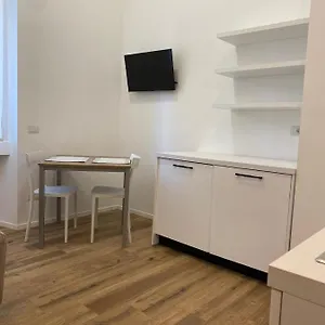 Isola Studio Milano